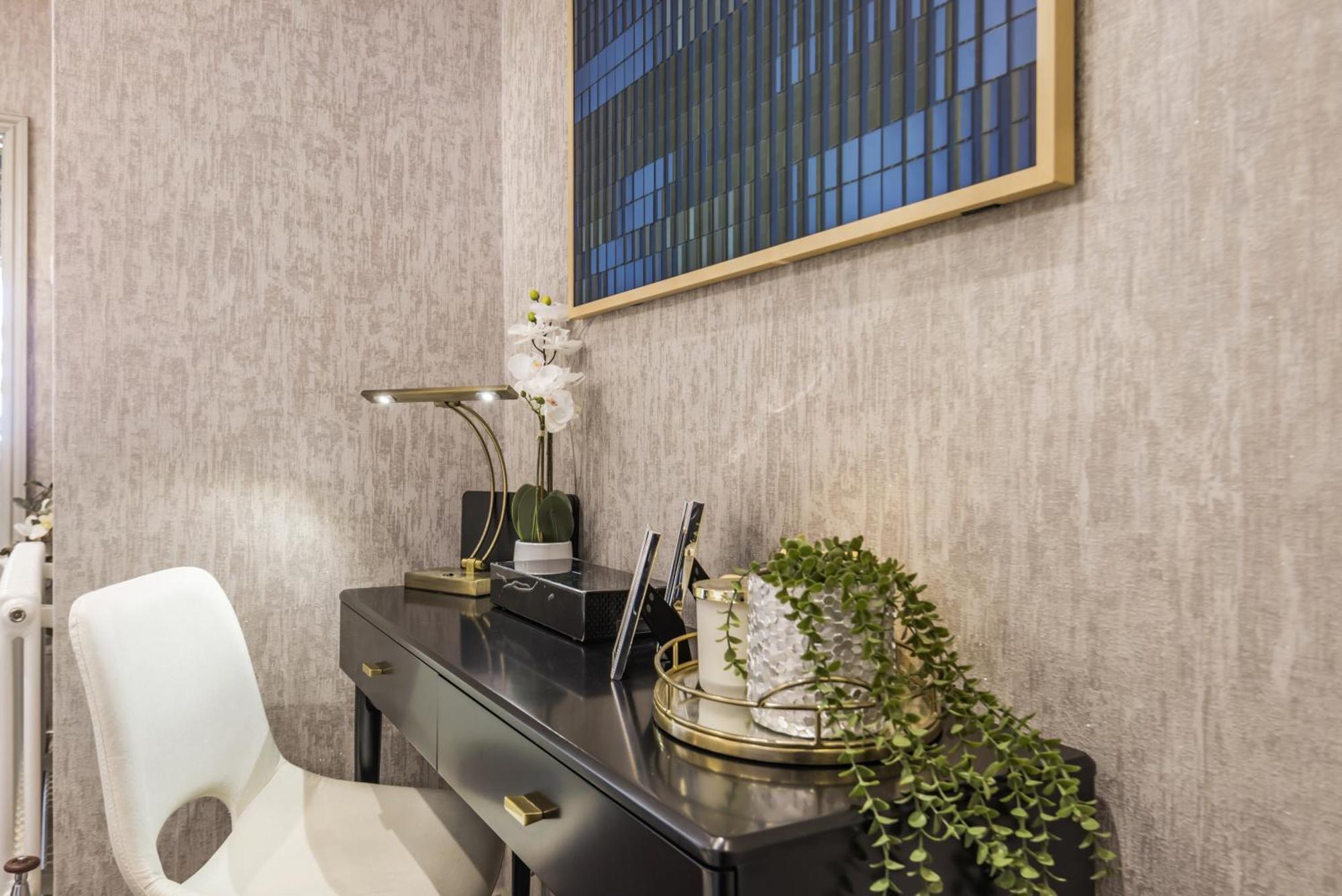 Luxury 1-Bed Apartment In Sought After Prime London Location Exterior foto